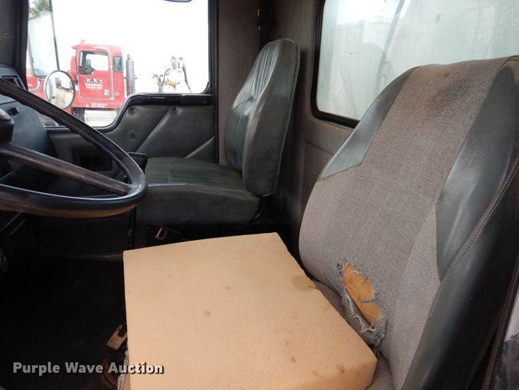 image for item DJ8988 1997 Kenworth T300  utility / service truck