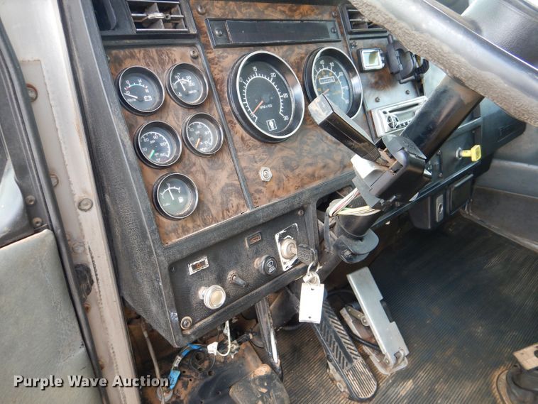 image for item DJ8988 1997 Kenworth T300  utility / service truck