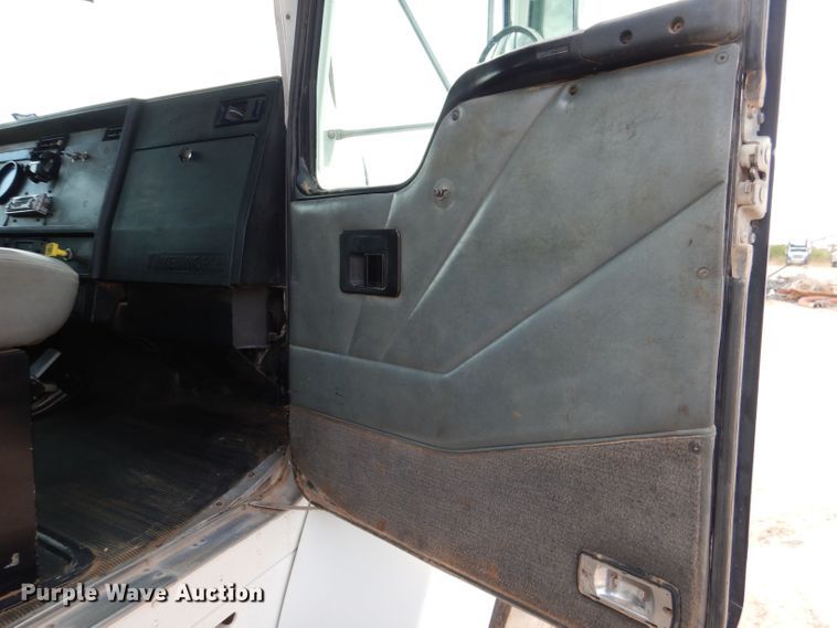 image for item DJ8988 1997 Kenworth T300  utility / service truck