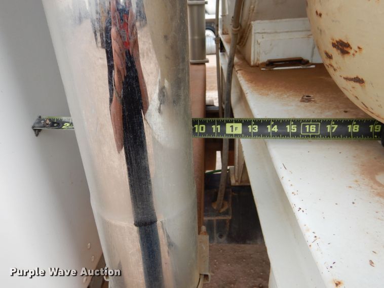 image for item DJ8988 1997 Kenworth T300  utility / service truck