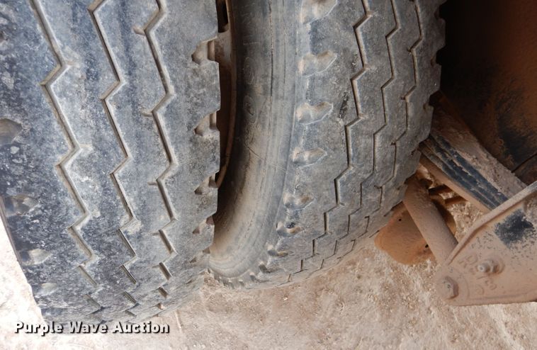 image for item DJ8988 1997 Kenworth T300  utility / service truck