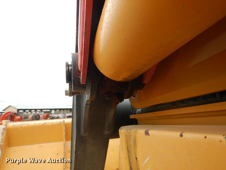 image for item DJ8991 2015 John Deere 310SL  backhoe