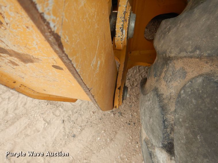 image for item DJ8991 2015 John Deere 310SL  backhoe