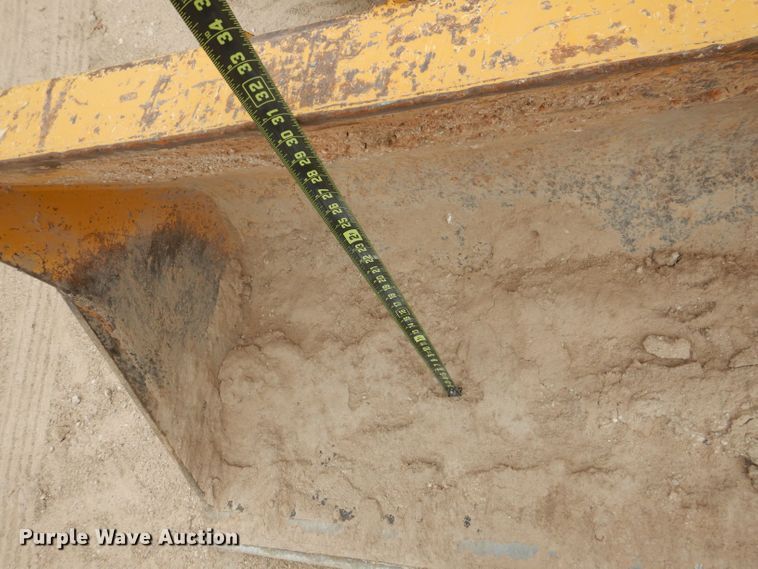 image for item DJ8991 2015 John Deere 310SL  backhoe