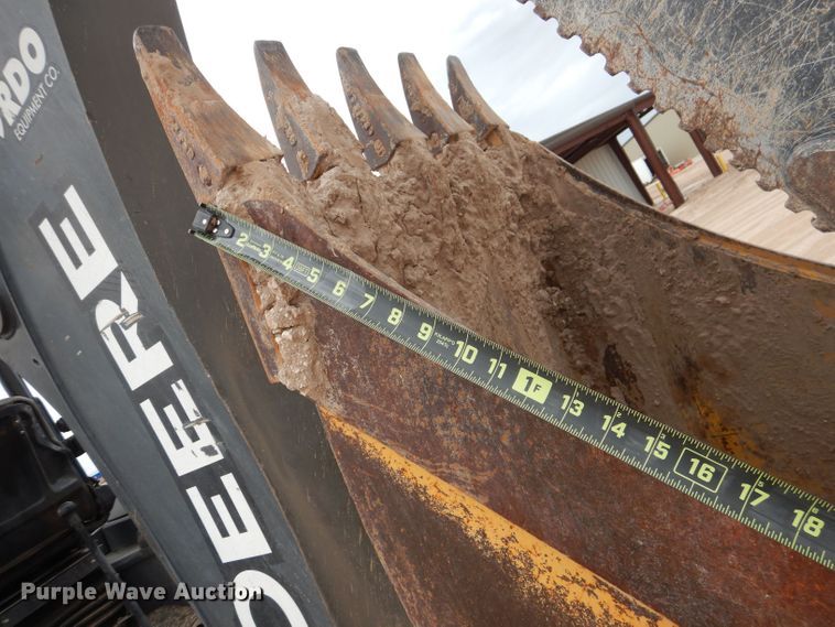 image for item DJ8991 2015 John Deere 310SL  backhoe