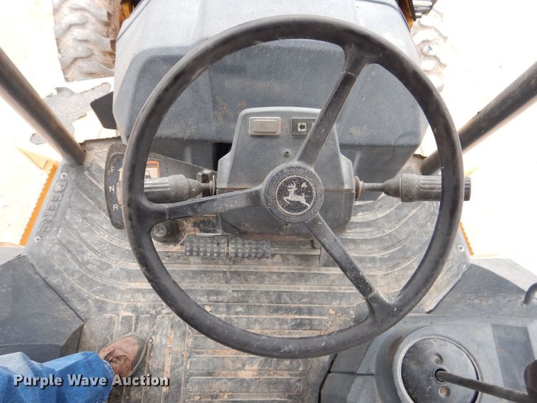 image for item DJ8991 2015 John Deere 310SL  backhoe