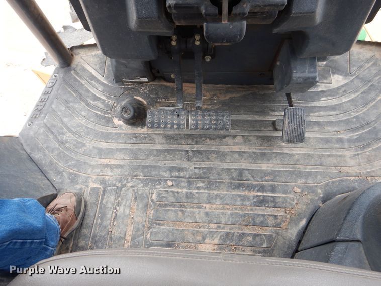 image for item DJ8991 2015 John Deere 310SL  backhoe