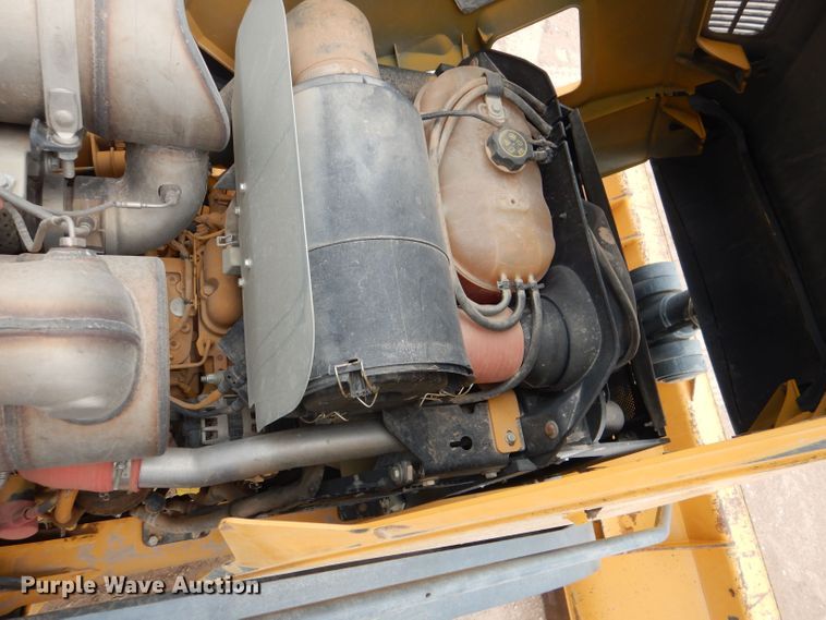 image for item DJ8991 2015 John Deere 310SL  backhoe