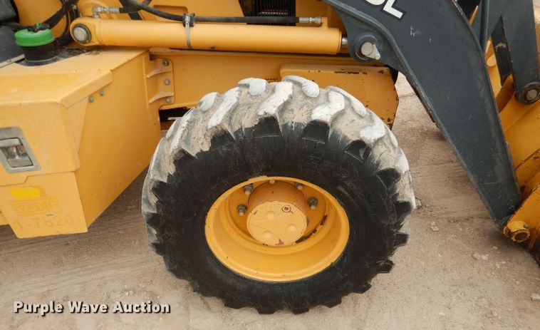 image for item DJ8991 2015 John Deere 310SL  backhoe