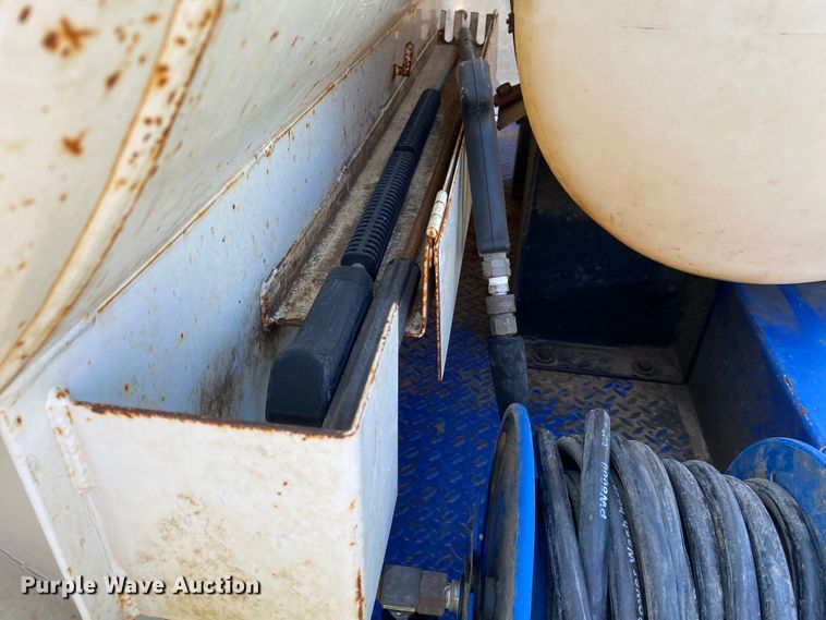 image for item DK6453 2007 Vacmaster 1000  vacuum excavator