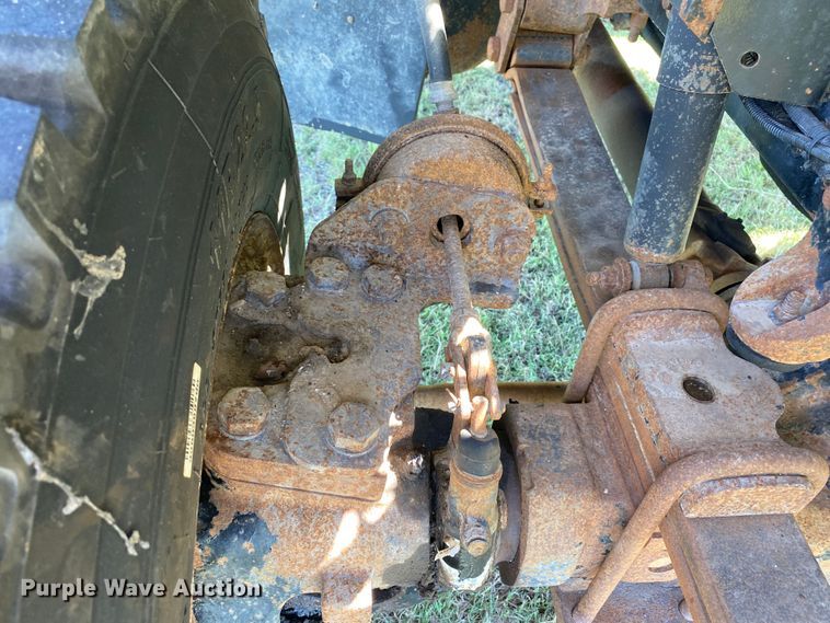 image for item DK6455 2003 International 7400  bucket truck