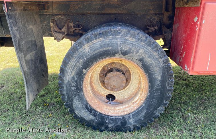 image for item DK6455 2003 International 7400  bucket truck