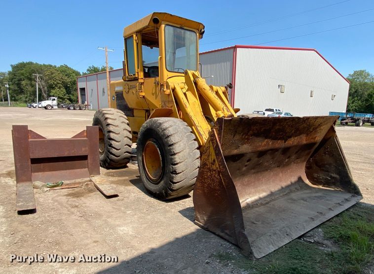 image for item DK6470 1979 John Deere 644B  wheel loader