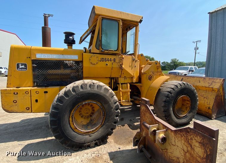 image for item DK6470 1979 John Deere 644B  wheel loader