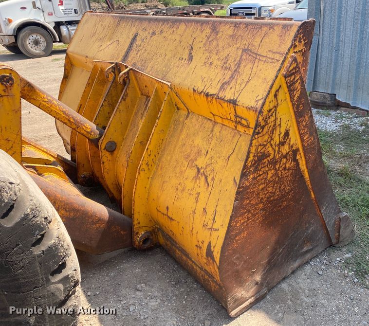 image for item DK6470 1979 John Deere 644B  wheel loader