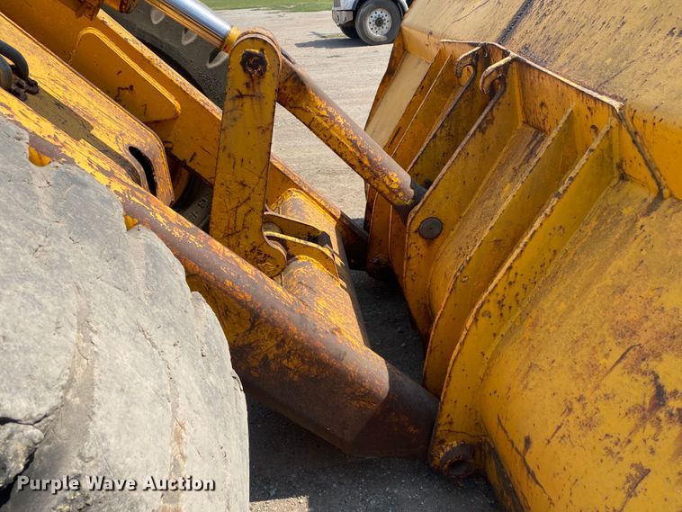 image for item DK6470 1979 John Deere 644B  wheel loader