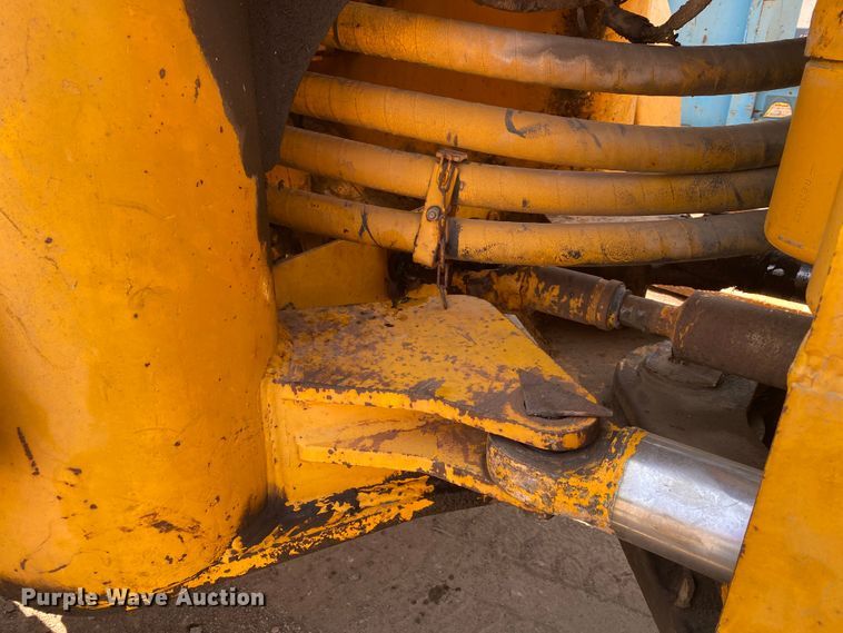 image for item DK6470 1979 John Deere 644B  wheel loader