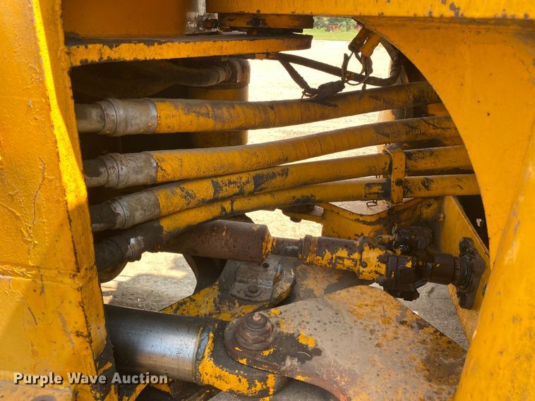 image for item DK6470 1979 John Deere 644B  wheel loader