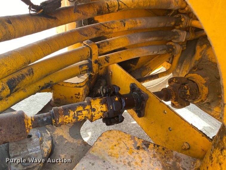 image for item DK6470 1979 John Deere 644B  wheel loader