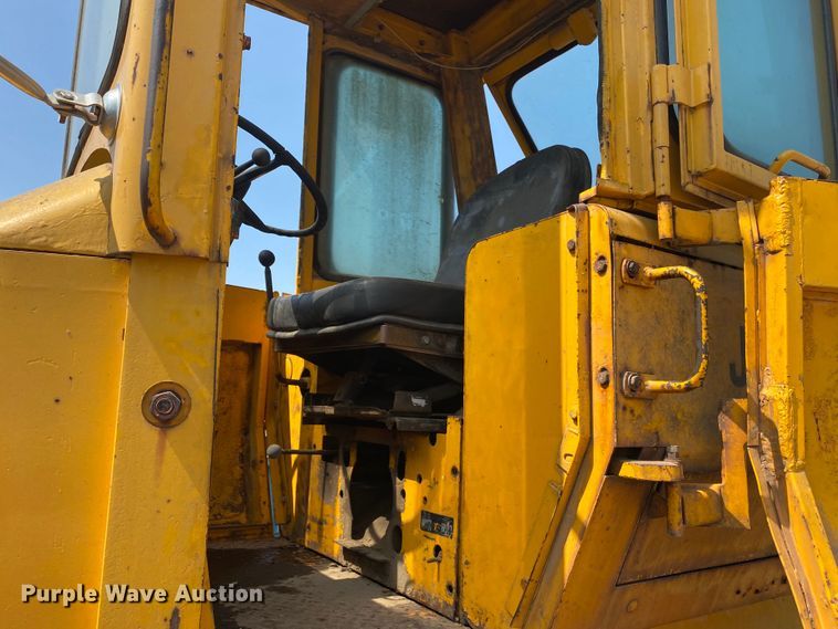 image for item DK6470 1979 John Deere 644B  wheel loader