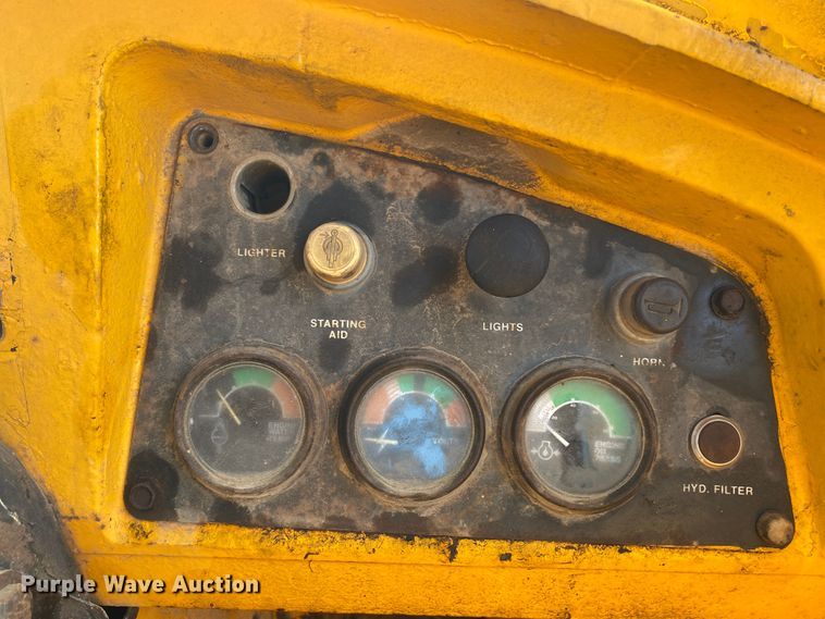 image for item DK6470 1979 John Deere 644B  wheel loader