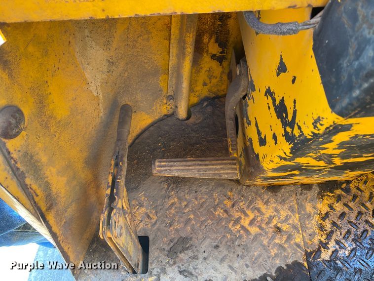 image for item DK6470 1979 John Deere 644B  wheel loader