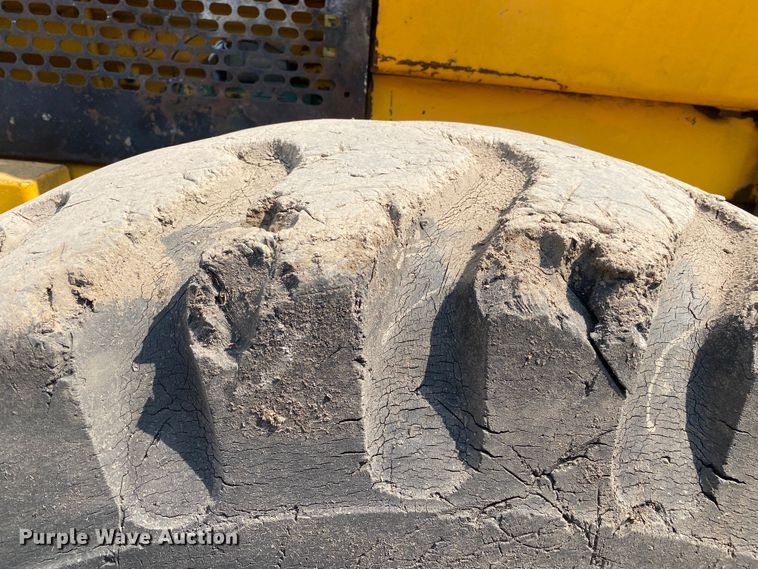 image for item DK6470 1979 John Deere 644B  wheel loader