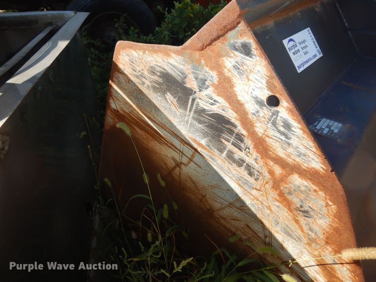 image for item DM3135 Bobcat  bucket