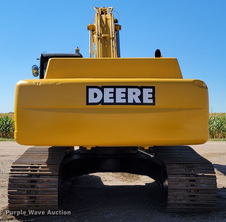 image for item DM8014 2002 John Deere 330C LC  excavator