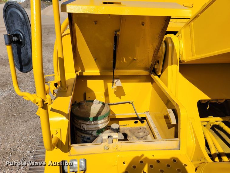 image for item DM8014 2002 John Deere 330C LC  excavator