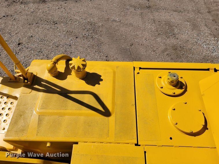 image for item DM8014 2002 John Deere 330C LC  excavator