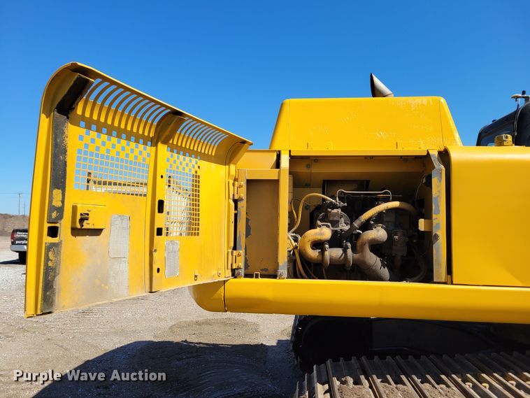 image for item DM8014 2002 John Deere 330C LC  excavator