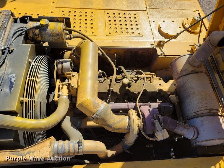 image for item DM8014 2002 John Deere 330C LC  excavator