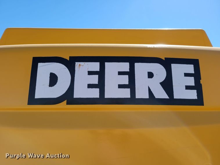 image for item DM8014 2002 John Deere 330C LC  excavator