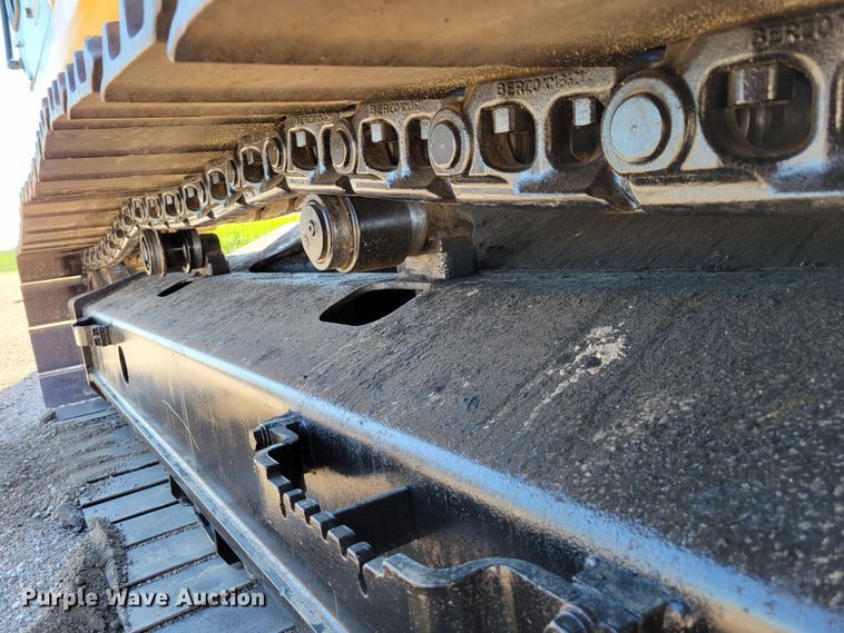 image for item DM8014 2002 John Deere 330C LC  excavator