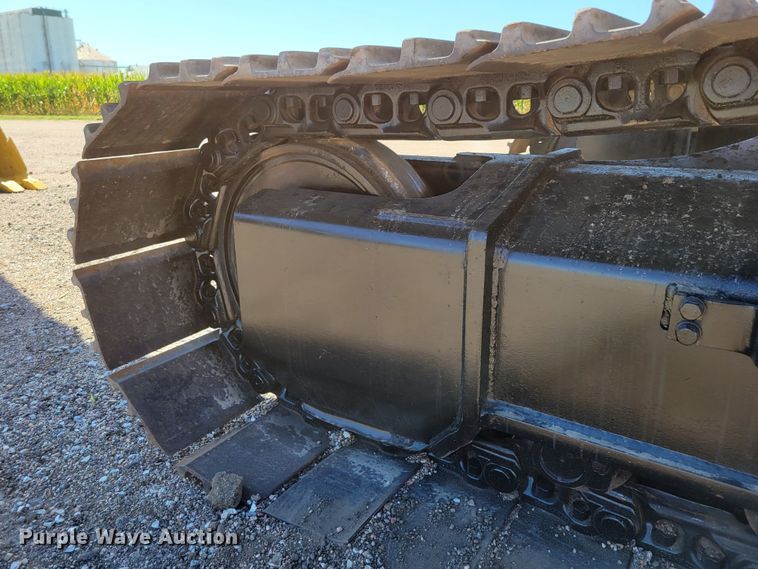 image for item DM8014 2002 John Deere 330C LC  excavator