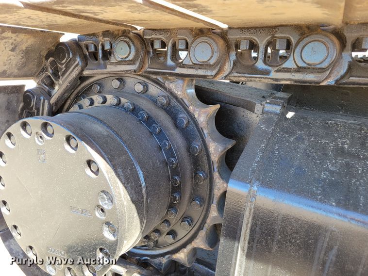 image for item DM8014 2002 John Deere 330C LC  excavator