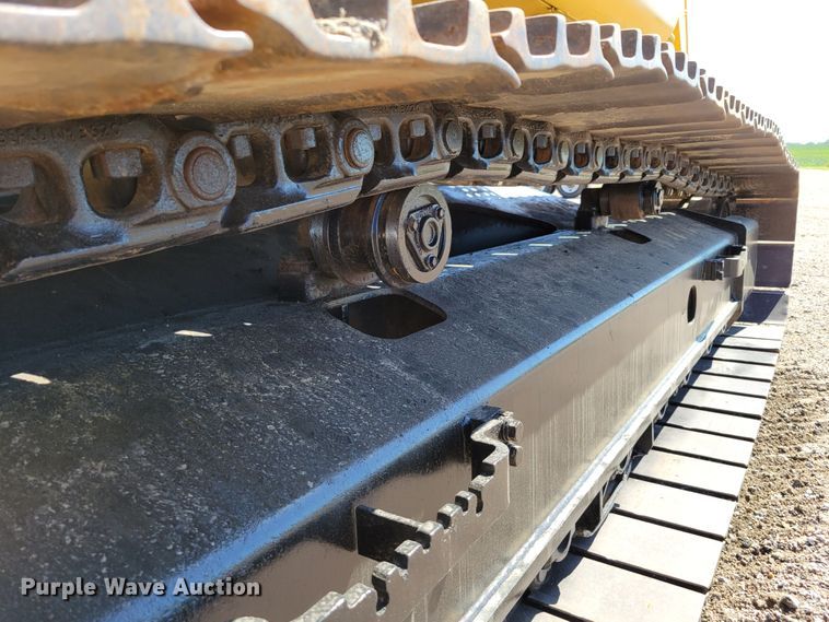 image for item DM8014 2002 John Deere 330C LC  excavator