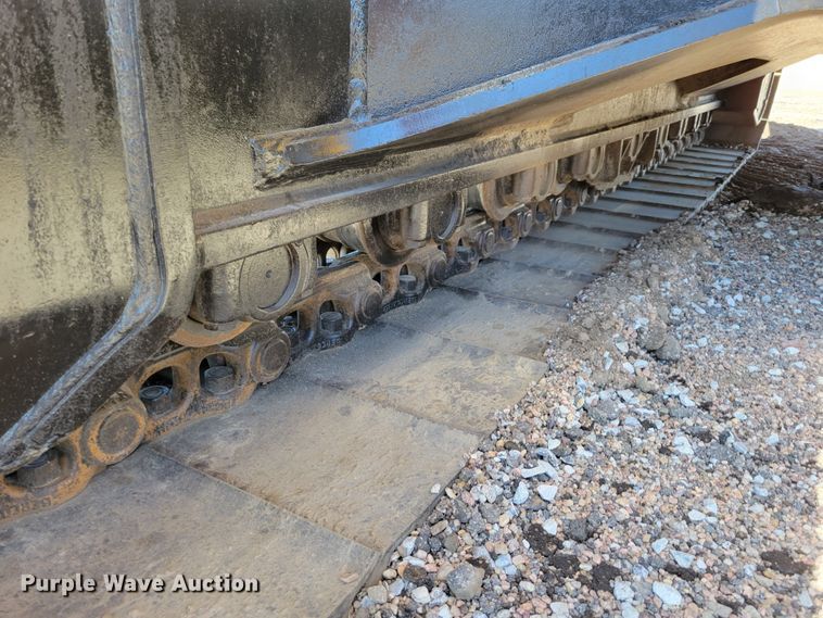 image for item DM8014 2002 John Deere 330C LC  excavator