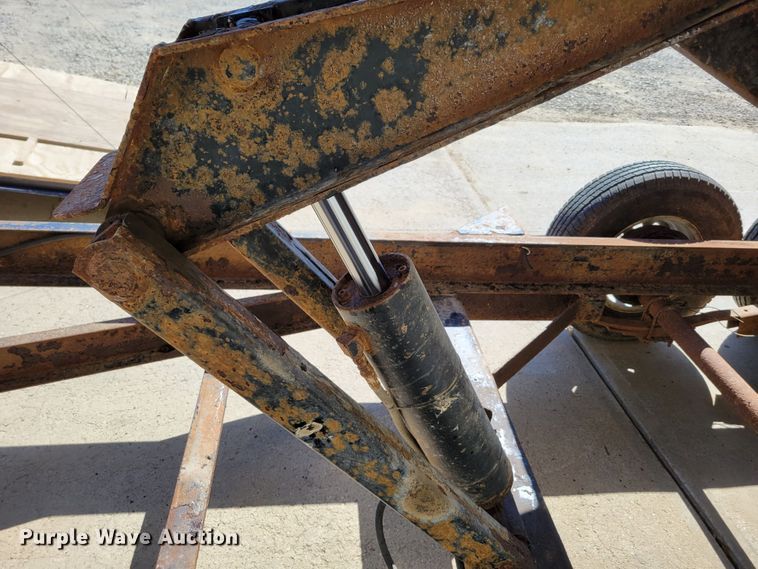 image for item DM8017 2012 Finish Line DB14  dump trailer