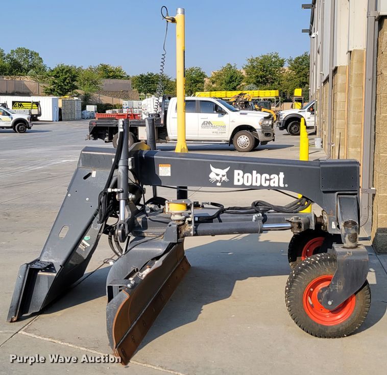 image for item DM8026 2017 Bobcat Grader 96  skid steer grader