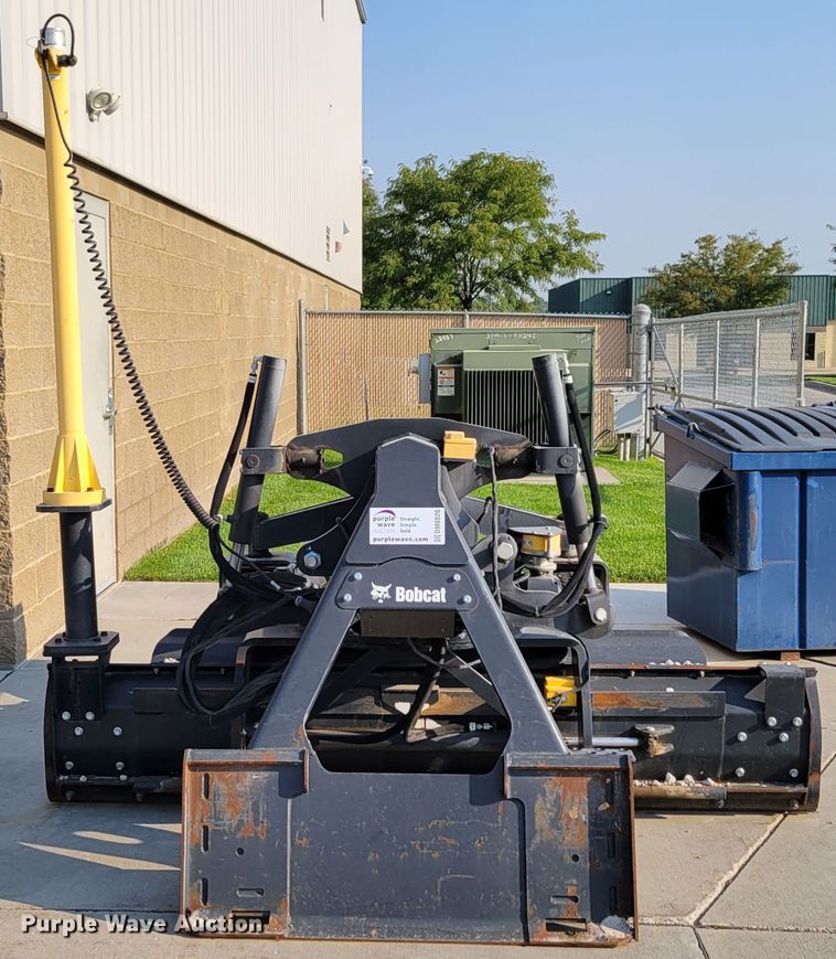 image for item DM8026 2017 Bobcat Grader 96  skid steer grader