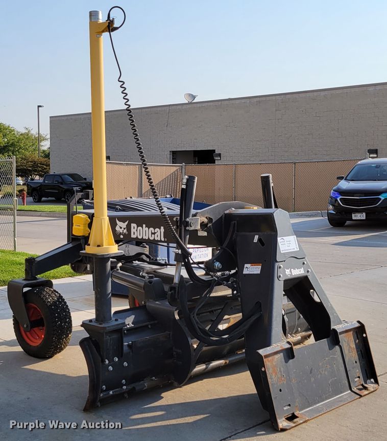 image for item DM8026 2017 Bobcat Grader 96  skid steer grader