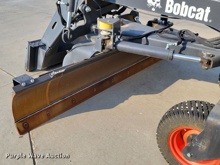 image for item DM8026 2017 Bobcat Grader 96  skid steer grader