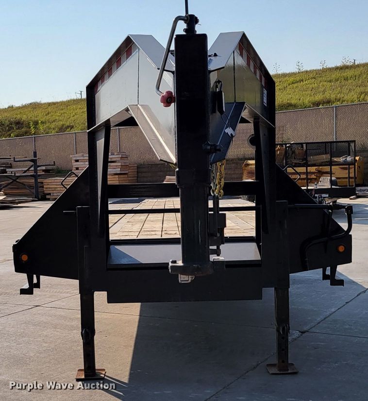 image for item DM8027 2017 Big Tex 22GN-35-HDTS  equipment trailer