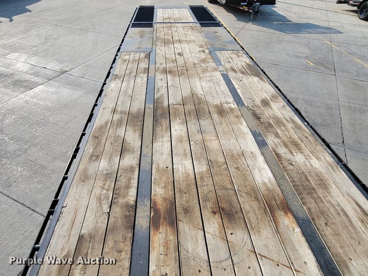 image for item DM8027 2017 Big Tex 22GN-35-HDTS  equipment trailer