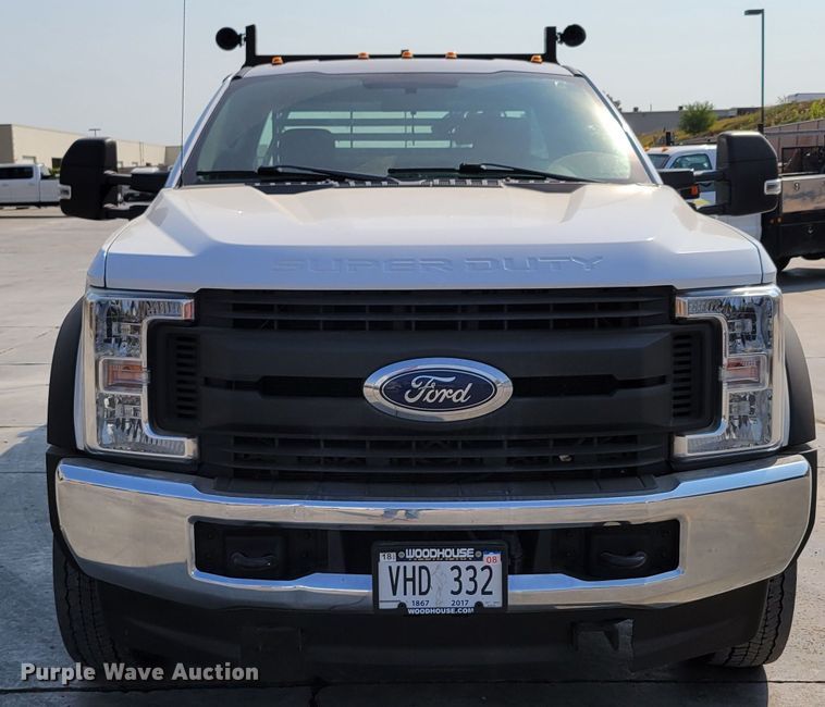 image for item DM8028 2018 Ford F550 Super Duty XL  flatbed truck