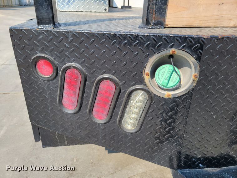 image for item DM8028 2018 Ford F550 Super Duty XL  flatbed truck