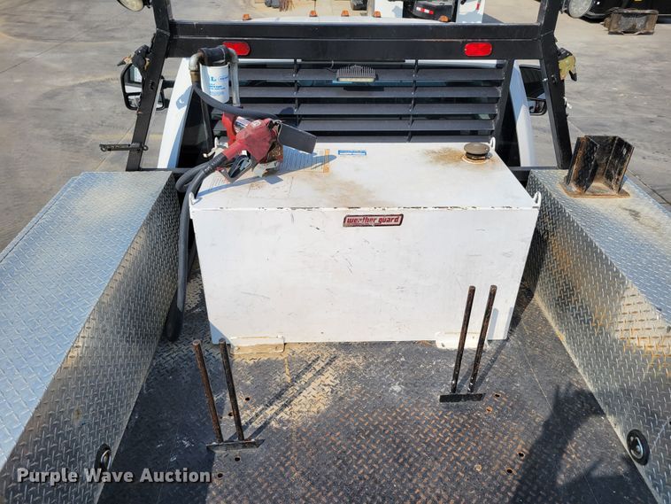 image for item DM8028 2018 Ford F550 Super Duty XL  flatbed truck