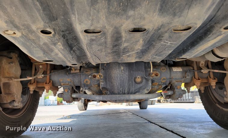 image for item DM8028 2018 Ford F550 Super Duty XL  flatbed truck